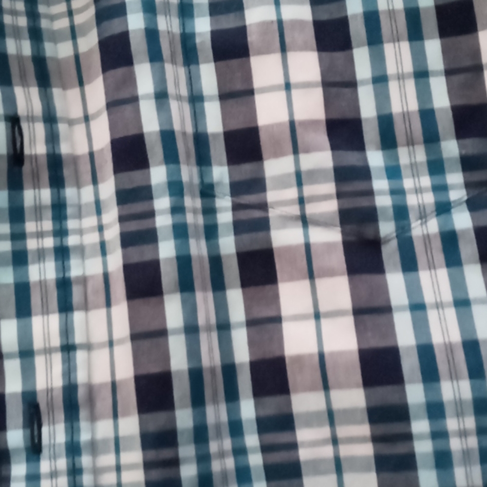 2 shirts - Picture 6 of 6